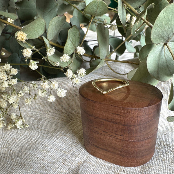 Wishbone Wedding Ring 9ct/18ct Yellow Gold