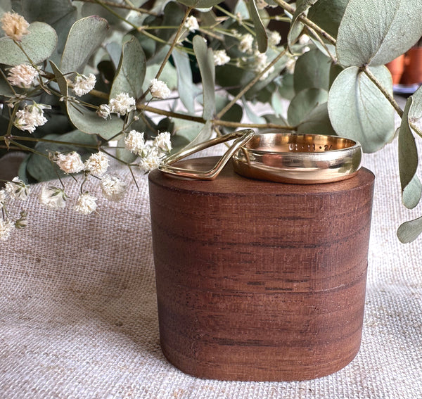 Wishbone Wedding Ring 9ct/18ct Yellow Gold